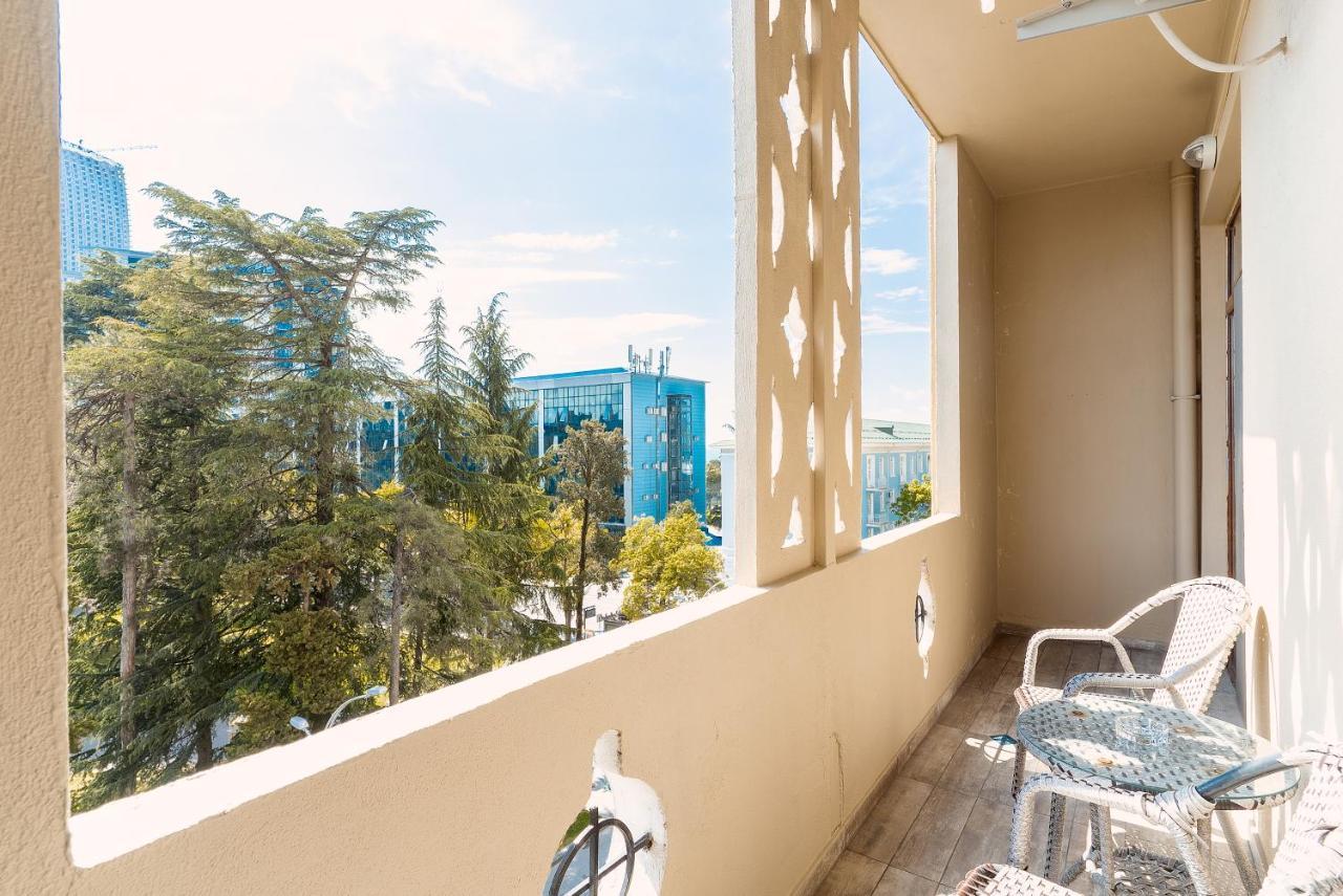 Nice Batumi Apartment Екстериор снимка