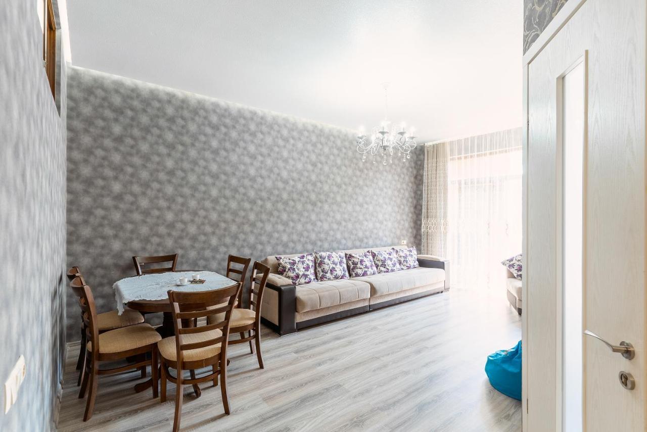 Nice Batumi Apartment Екстериор снимка