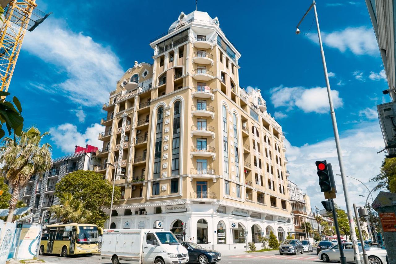 Nice Batumi Apartment Екстериор снимка